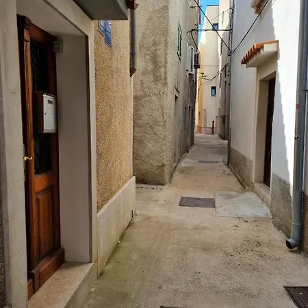Apartman Iva *