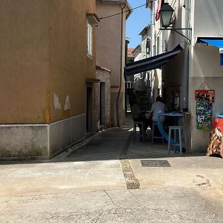 Apartman Iva *